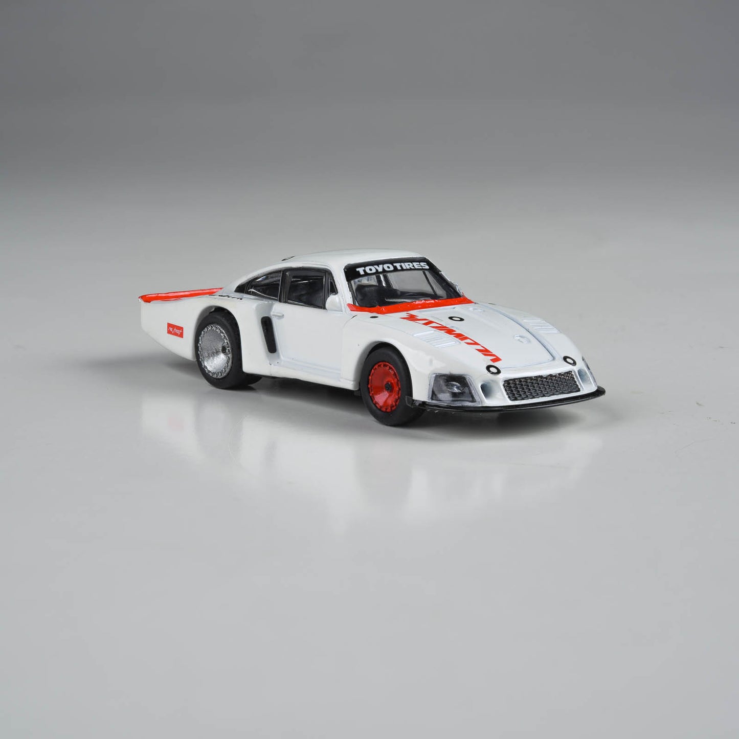 Bisimoto 935 Moby X EV
