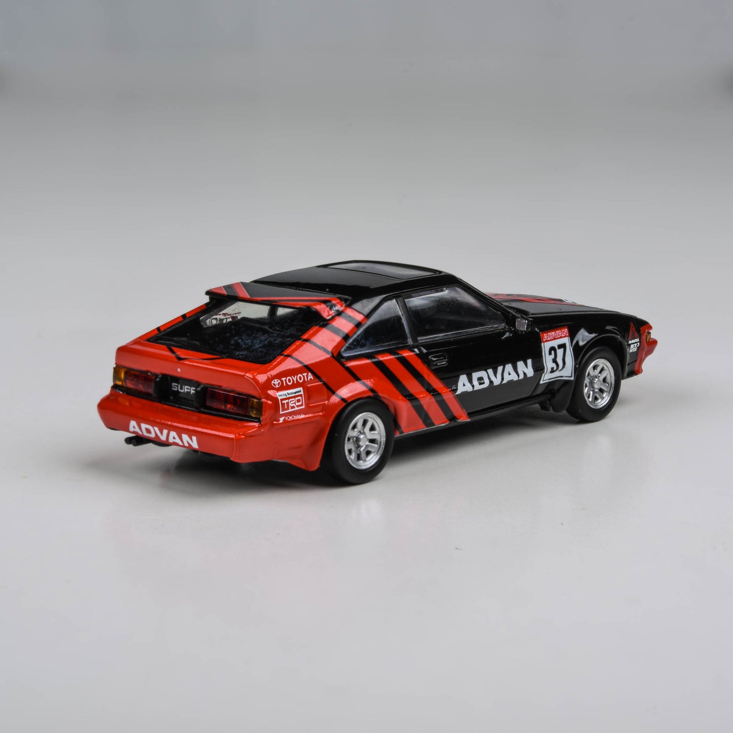 1:64 1984 Toyota Celica
Supra ADVAN