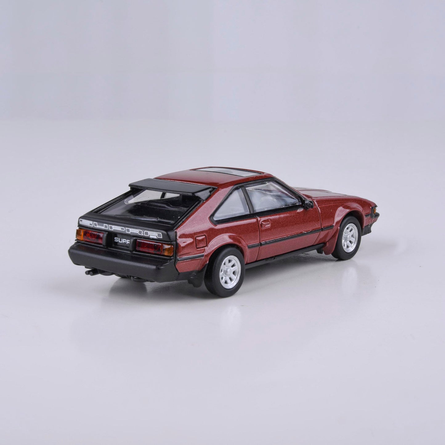 1:64 1984 Toyota Celica
Supra Terracotta