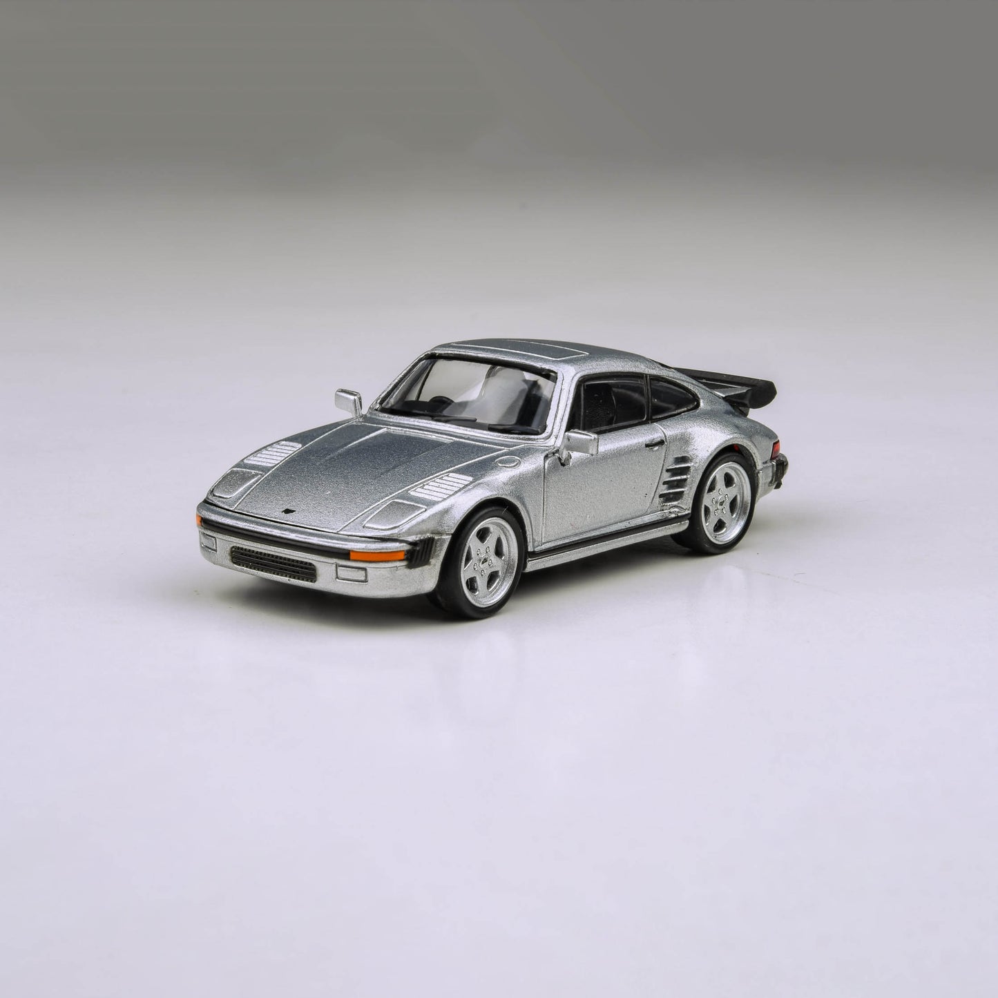 1:64 1986 RUF BTR Slantnose Silver