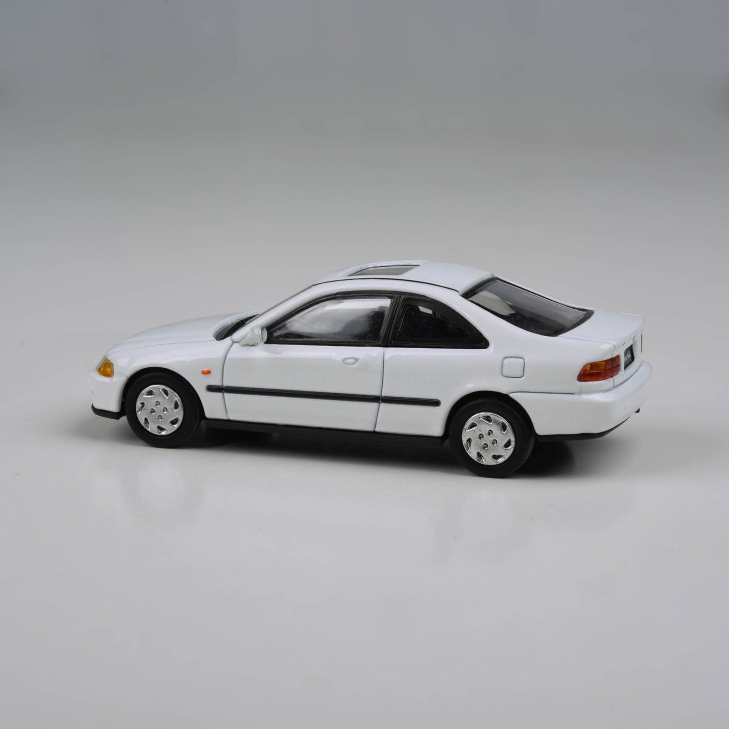 1:64 1995 Honda Civic Coupe EJ1 White