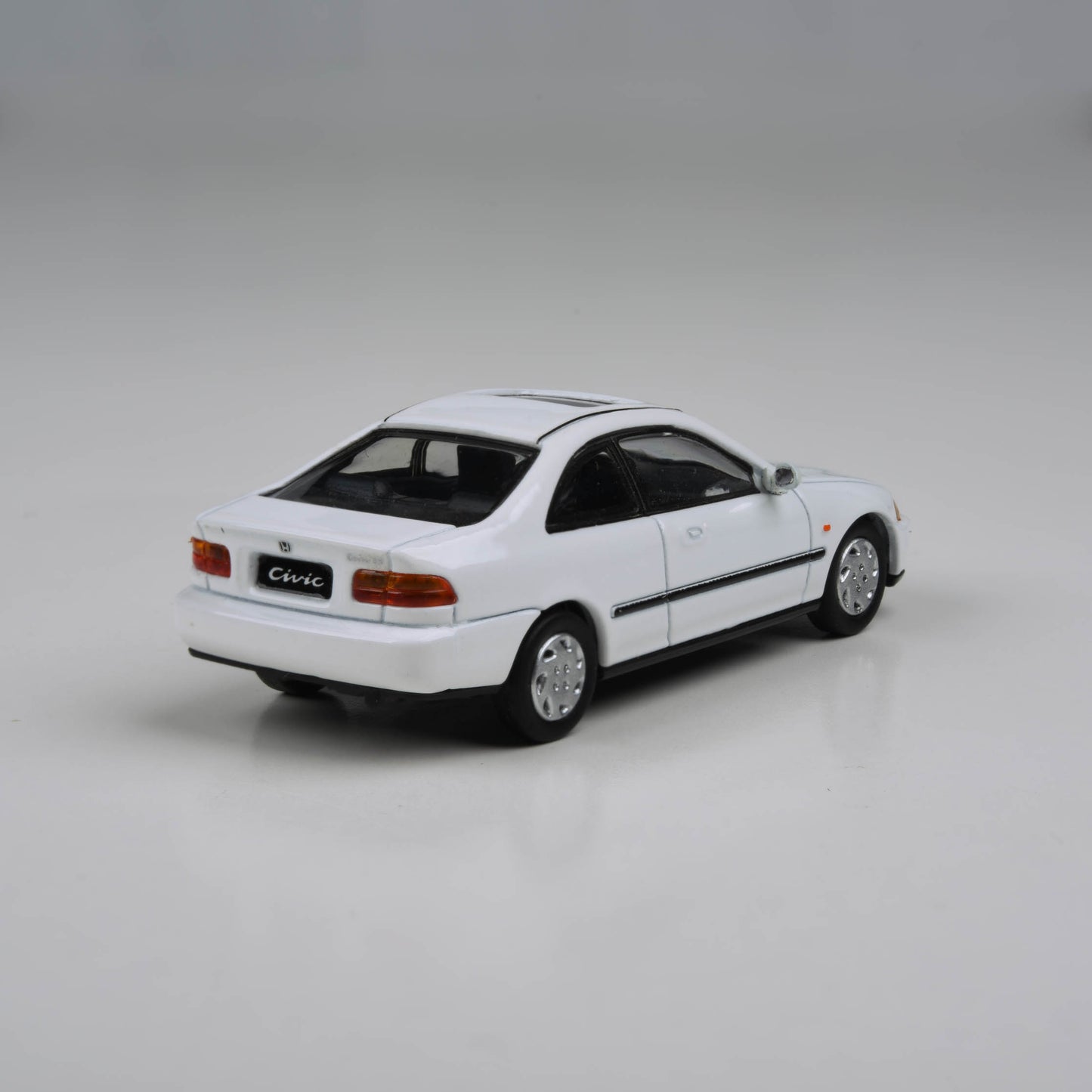 1:64 1995 Honda Civic Coupe EJ1 White