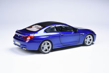 Load image into Gallery viewer, 1:18 Scale BMW M6 Coupe

