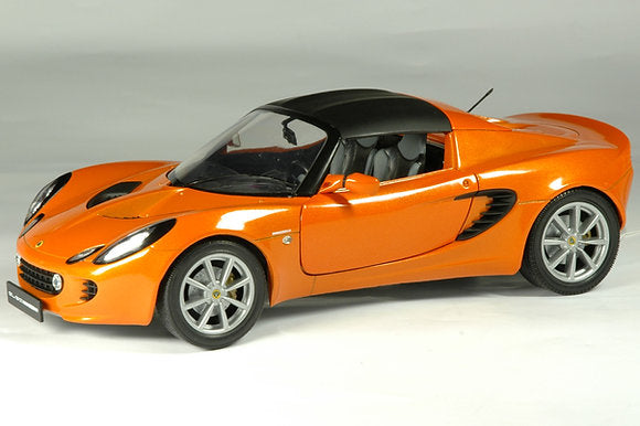 1:18 Scale 2002 Lotus Elise 111S