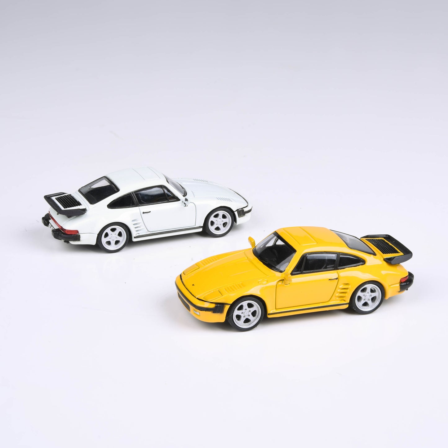 1:64 1986 RUF BTR Blossom Yellow / Grand Prix White