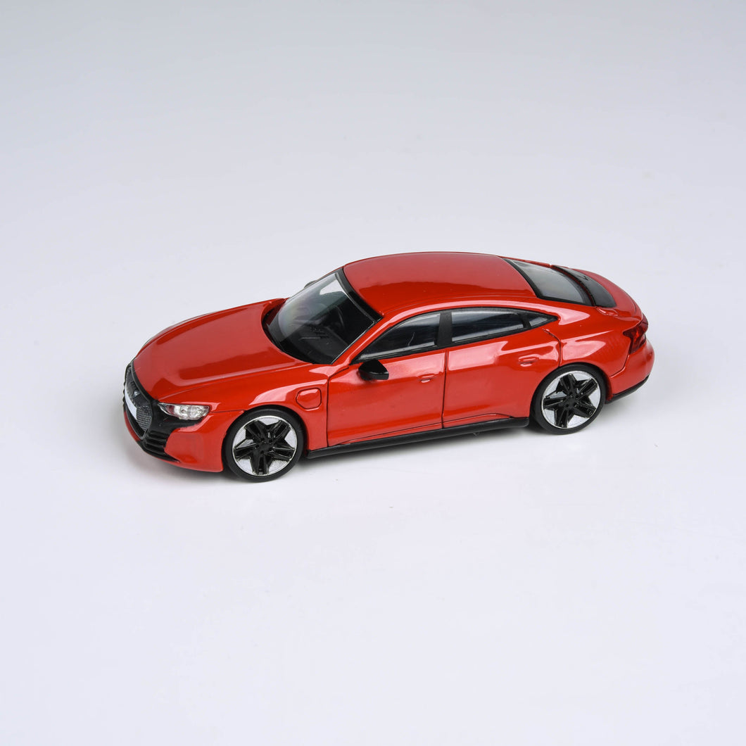 1:64 Audi e-tron GT RS Daytona Grey / Tango Red