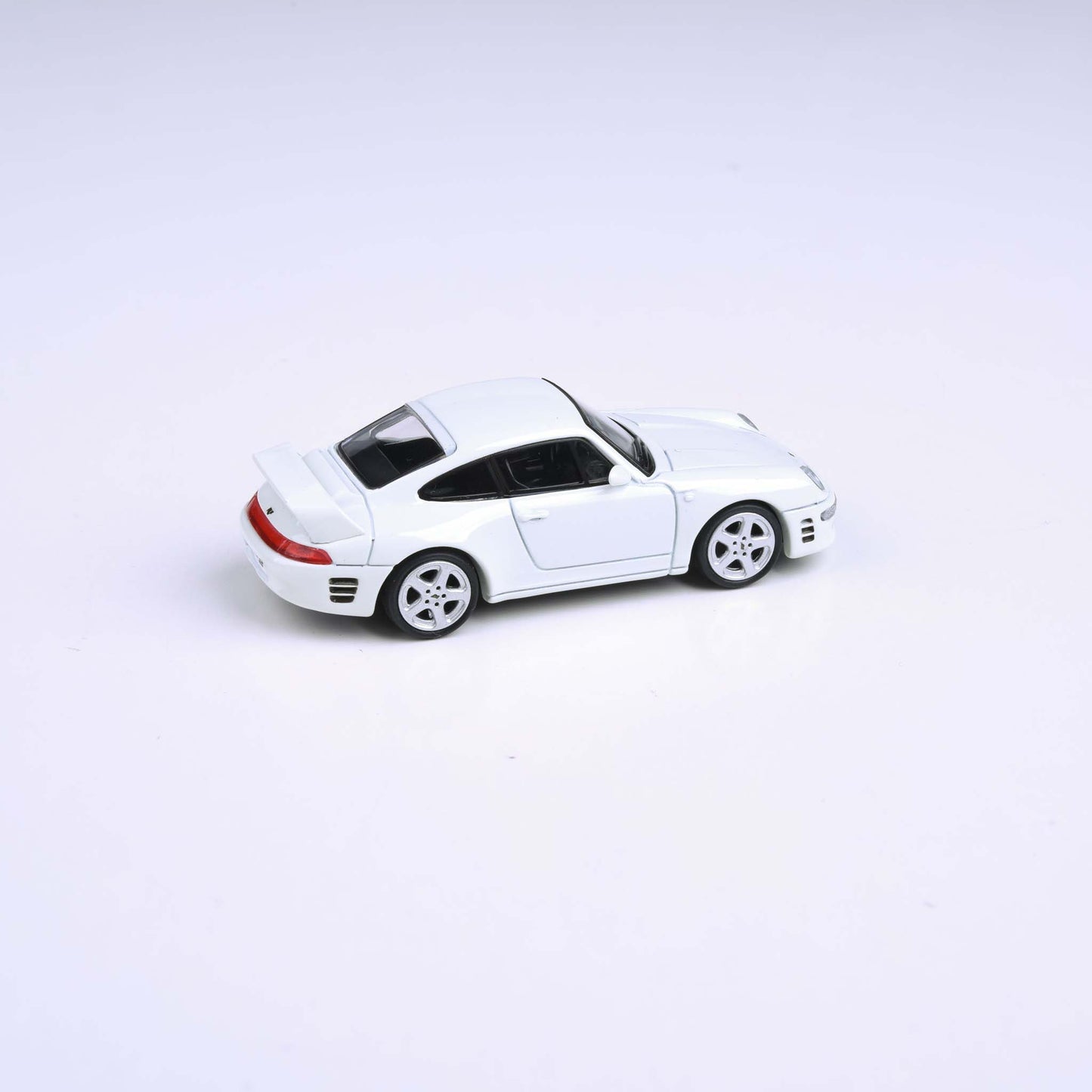 1:64 RUF CTR2 - Grand Prix White / Forest Green