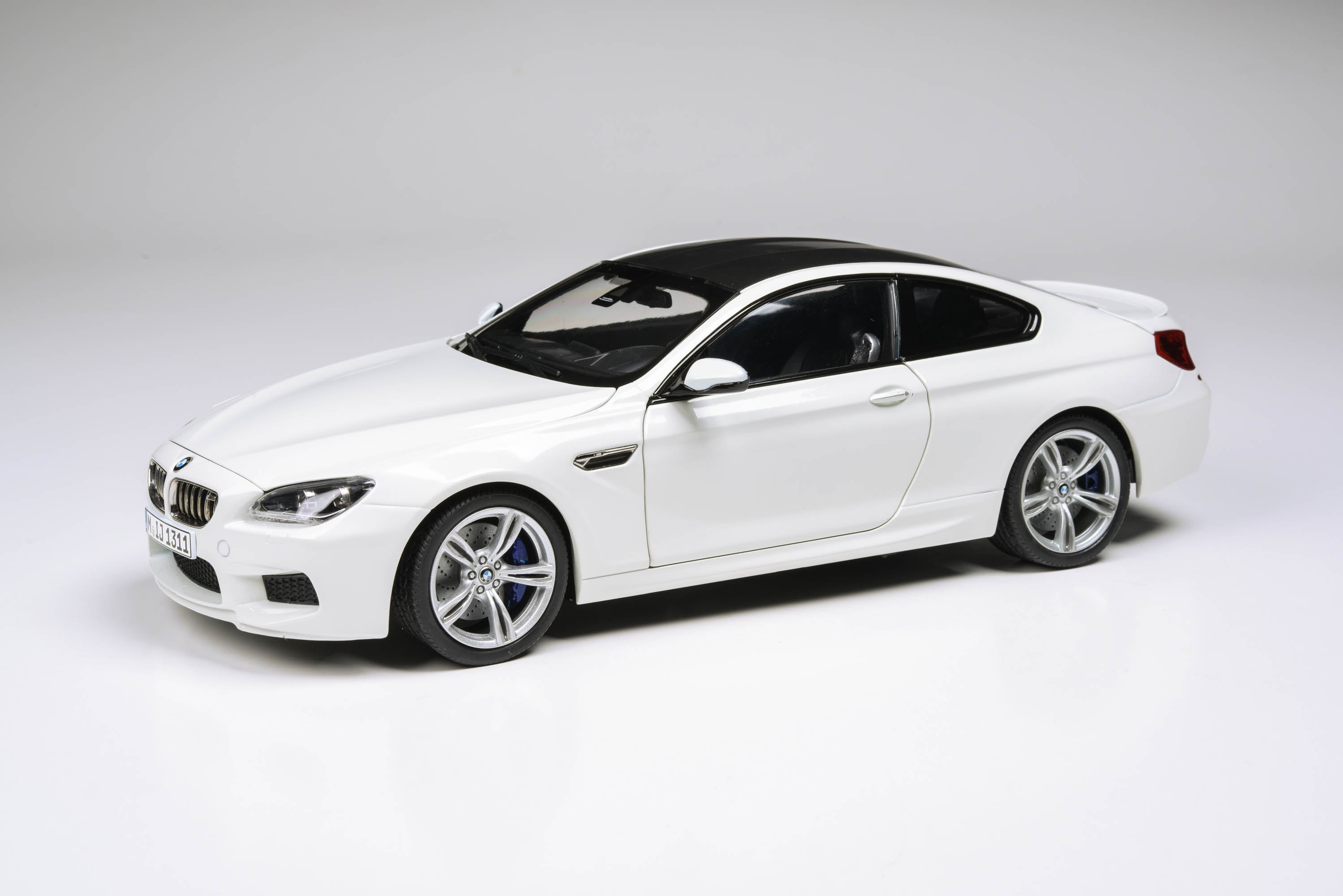 1:18 Scale BMW M6 Coupe – paragonmodelstore