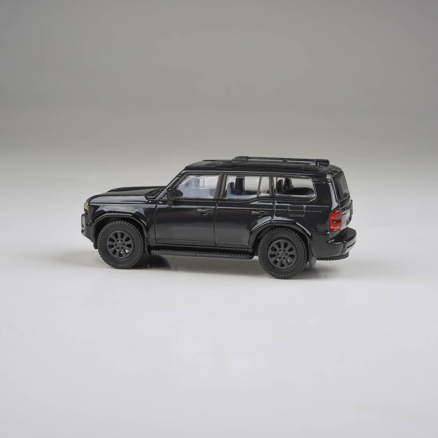 1:64 2024 Toyota Land Cruiser 250 Prado 'Underground'
