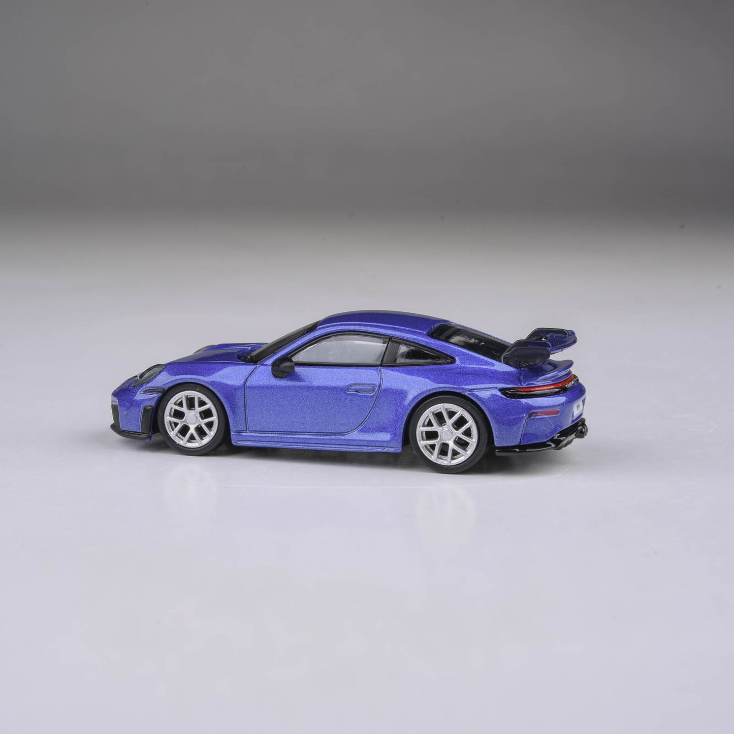 1:64 2025 Porsche 911 GT3 (992.2) Viola