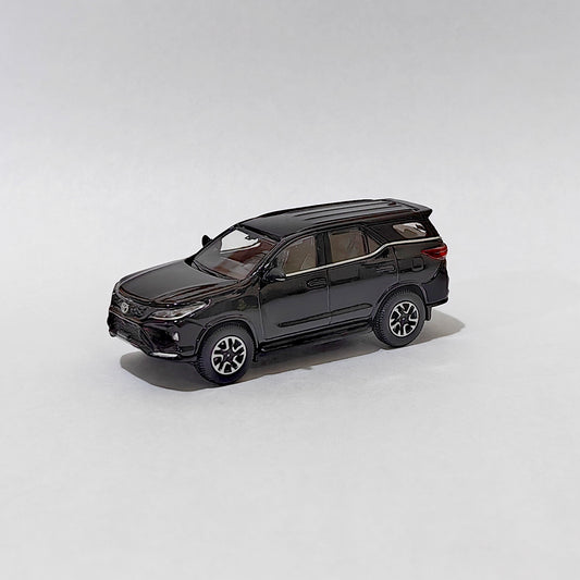 1:64 2023 Toyota Fortuner Attitude Black