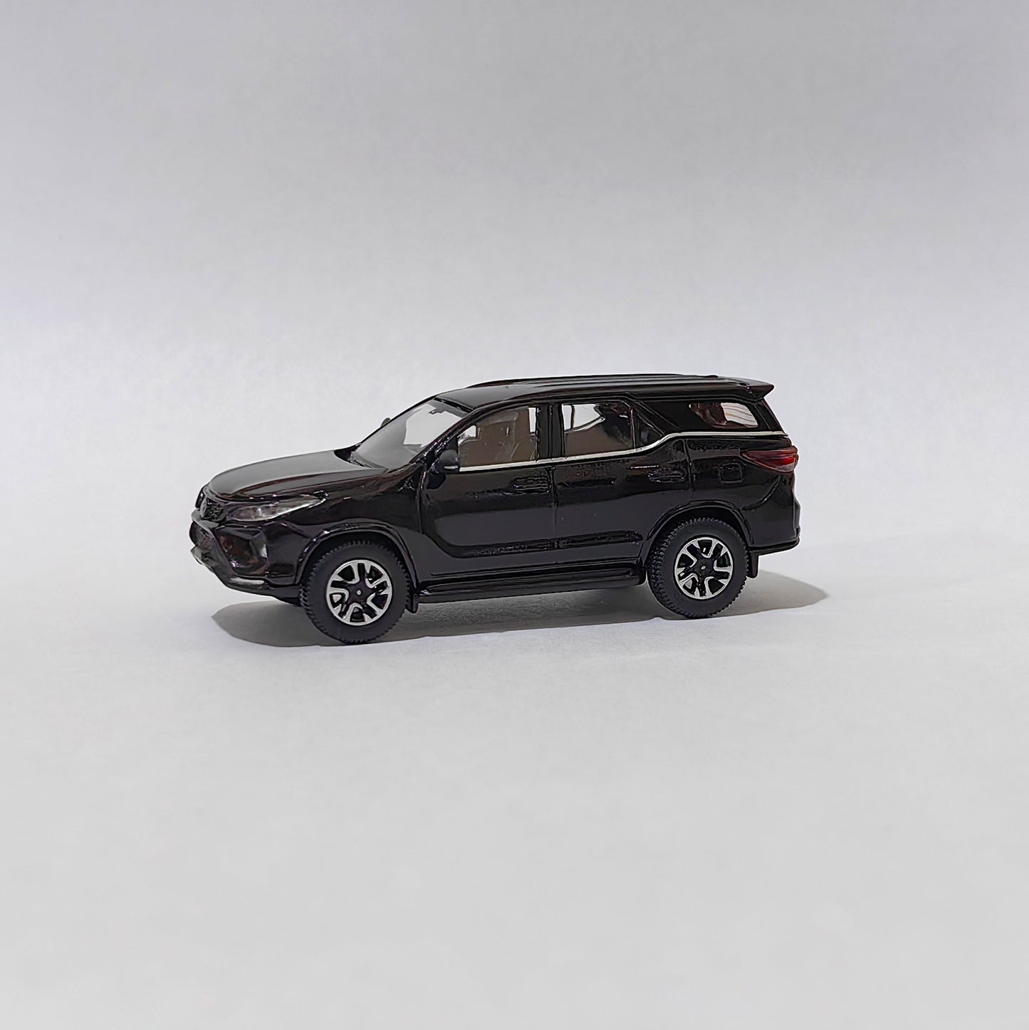 1:64 2023 Toyota Fortuner Attitude Black