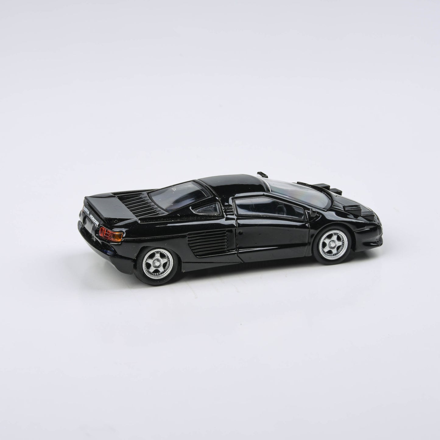 1:64 1991 Cizeta V16T Black / Purple