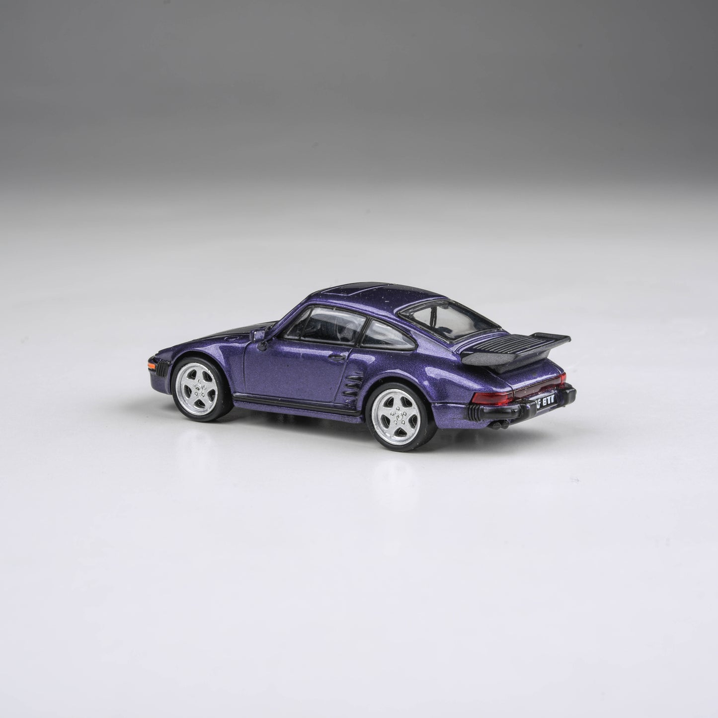 1:64 1986 RUF BTR Prussian Blue