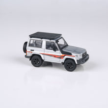 Load image into Gallery viewer, 1:64 2014 Toyota Land Cruiser 71 SWB Red / Silver
