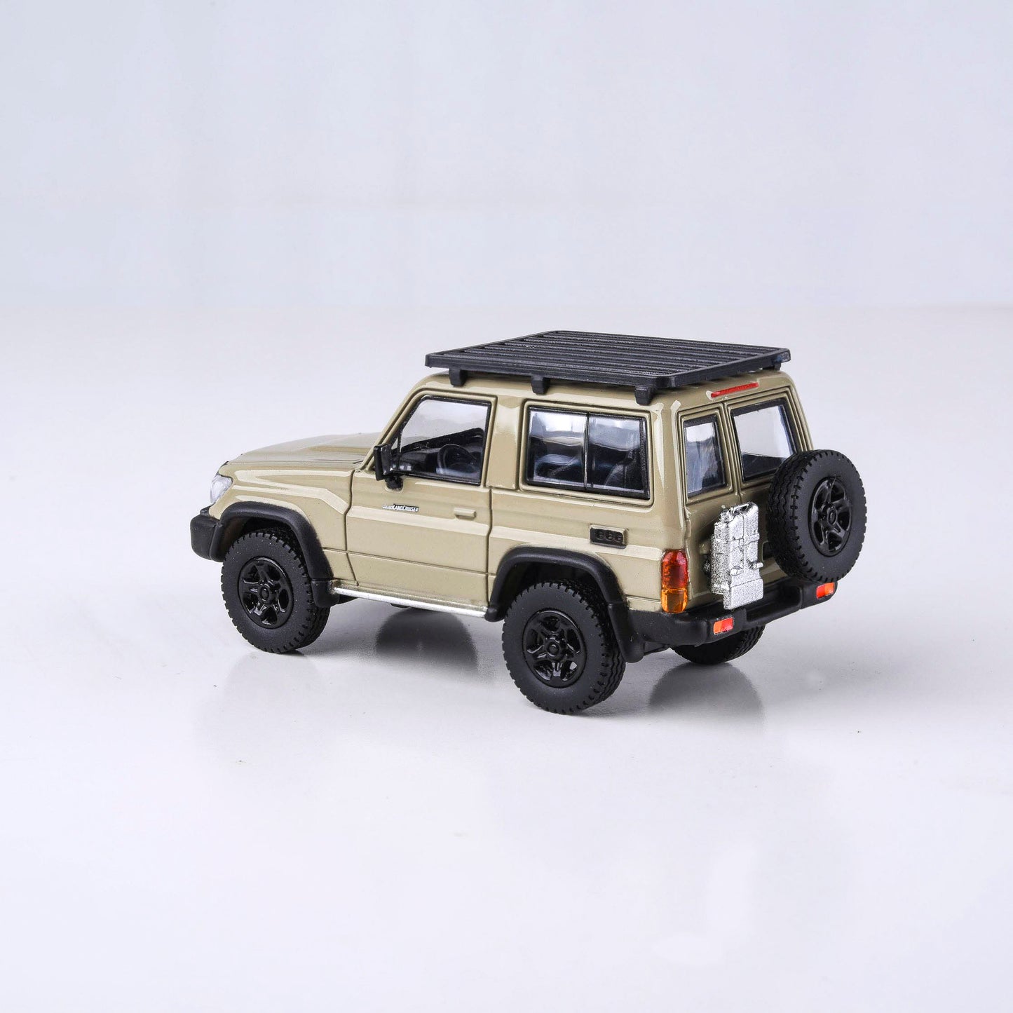 1:64 2022 Toyota Land Cruiser 71 Sandy Taupe 70th Anniversary