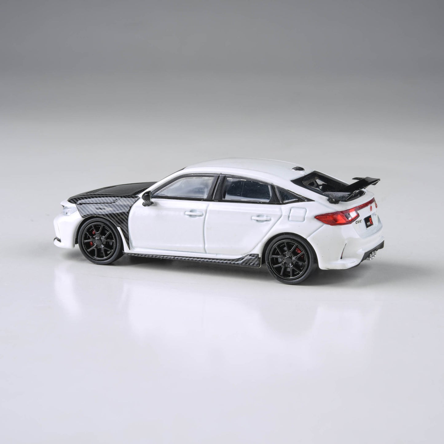 1:64 2025 Honda Civic Type R FL5 White w/ Carbon parts