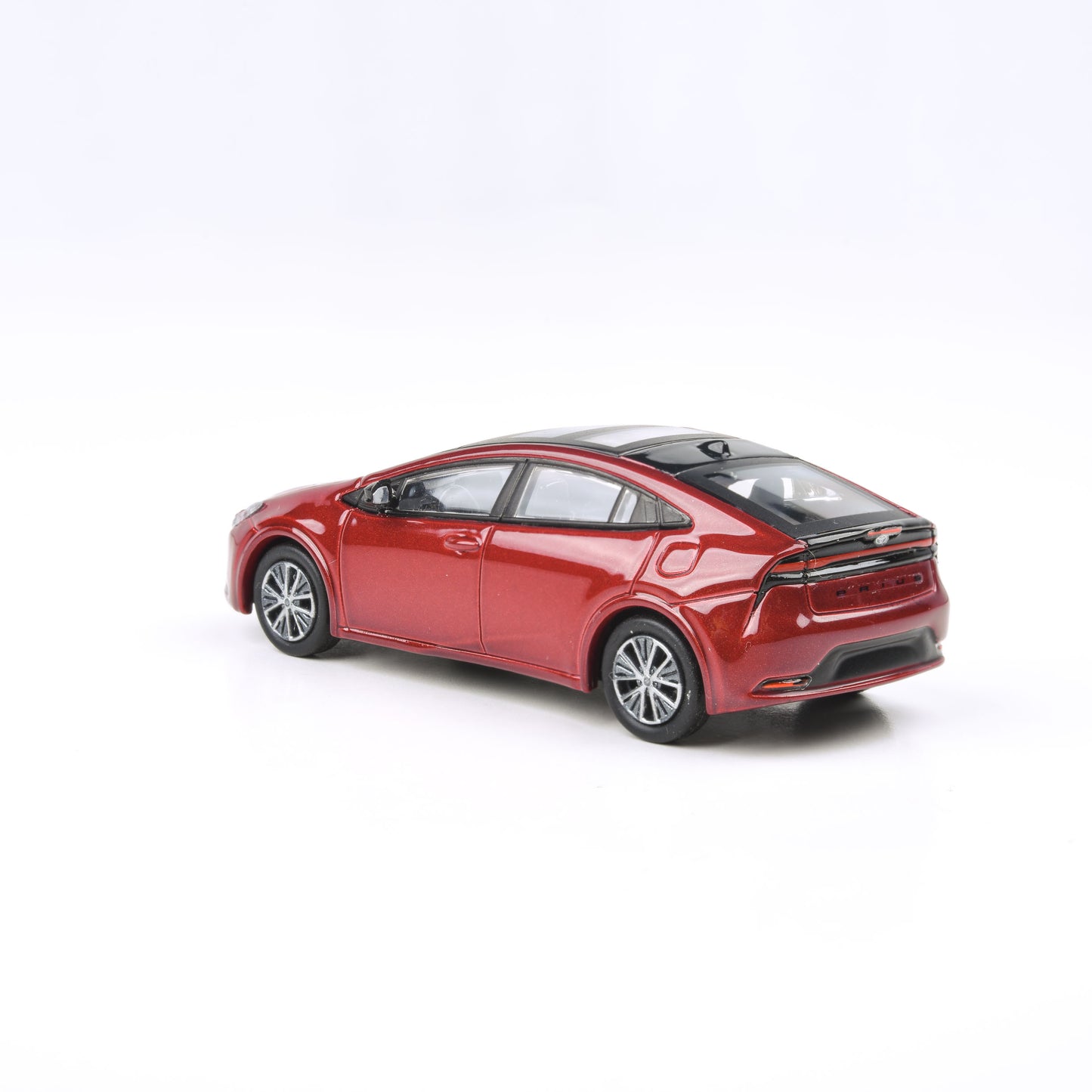 1:64 2023 Toyota Prius Supersonic Red / Wind Chill White