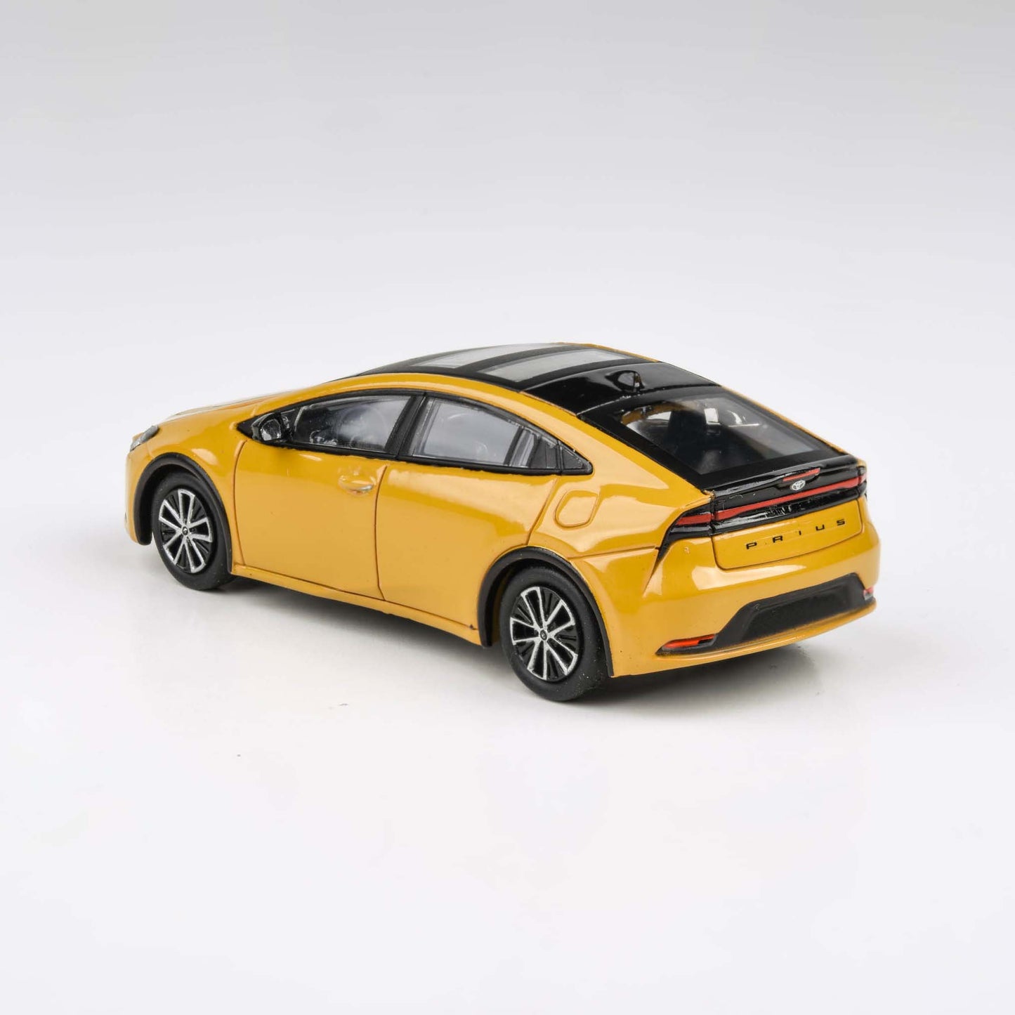 1:64 2025 Toyota Prius Maximum Yellow (Karashi)