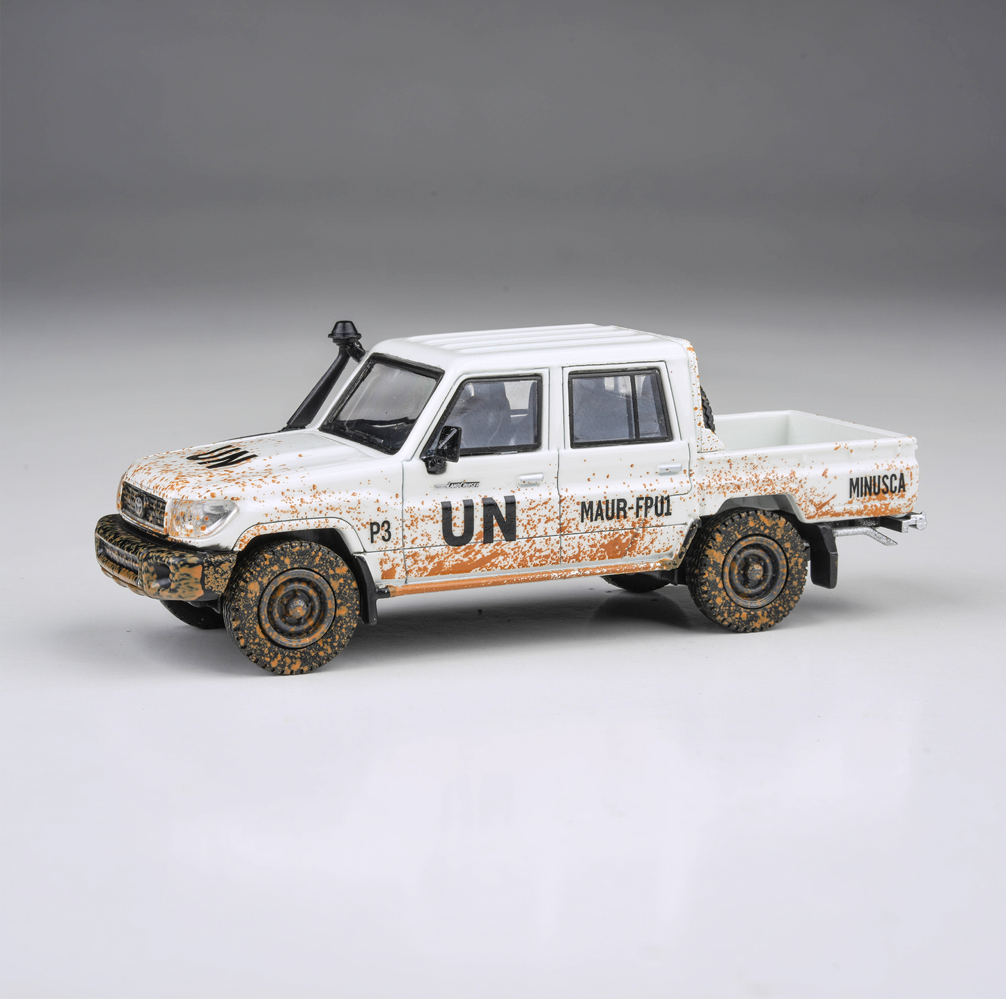 1:64 2014 Toyota Land Cruiser 79 UN MINUSCA Dusty LHD