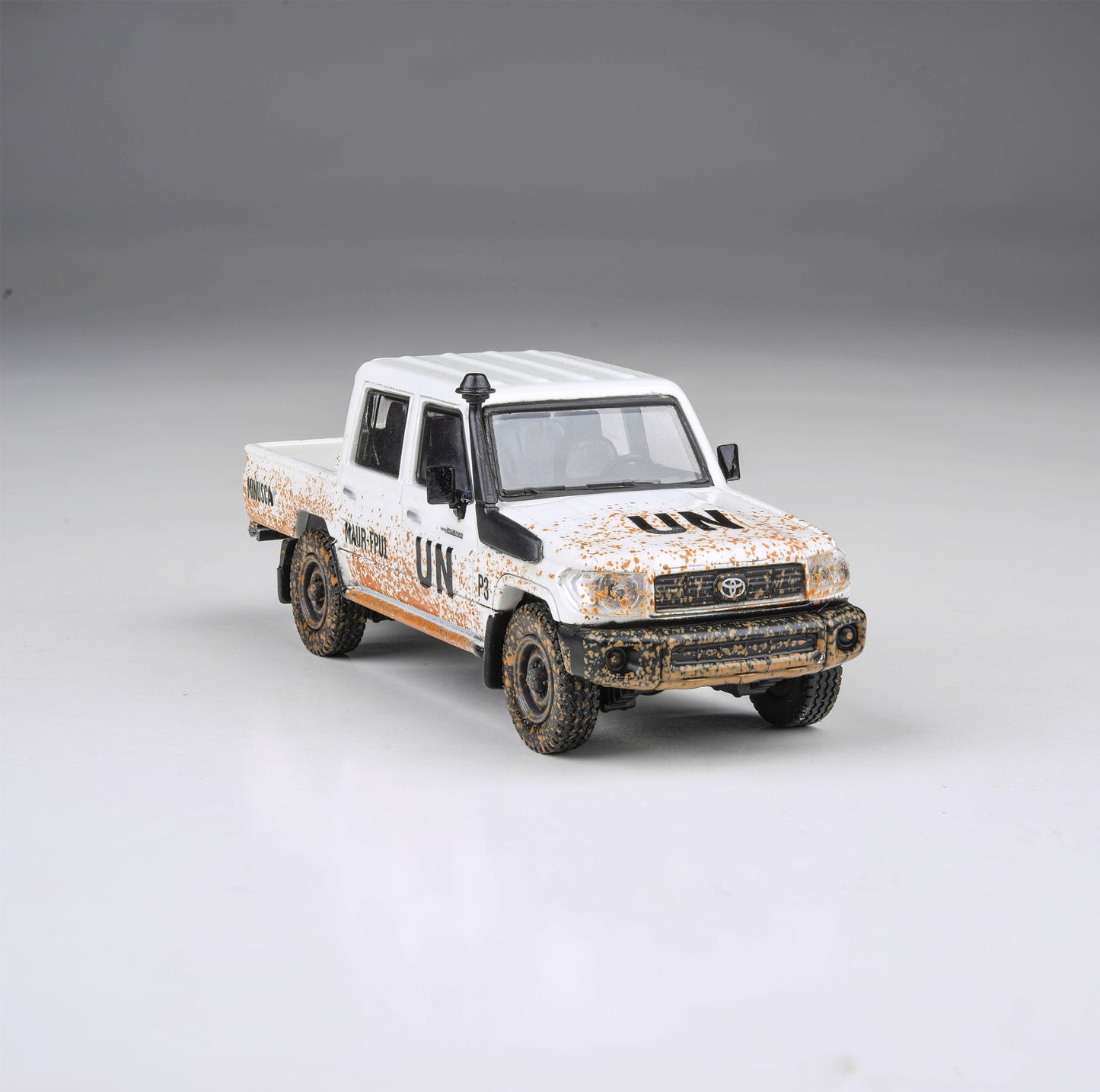 1:64 2014 Toyota Land Cruiser 79 UN MINUSCA Dusty LHD