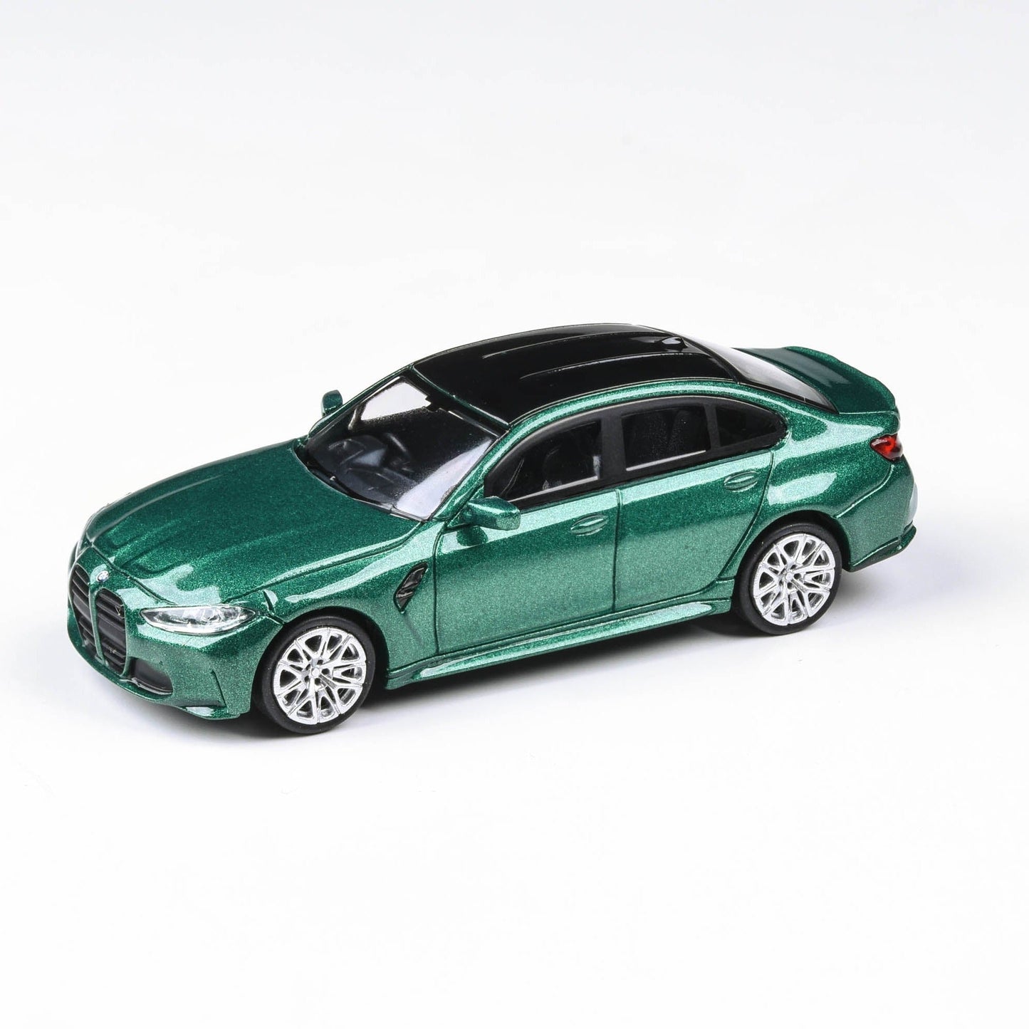 1:64 BMW M3 (G80) Isle of Man Green / Frozen Brilliant White