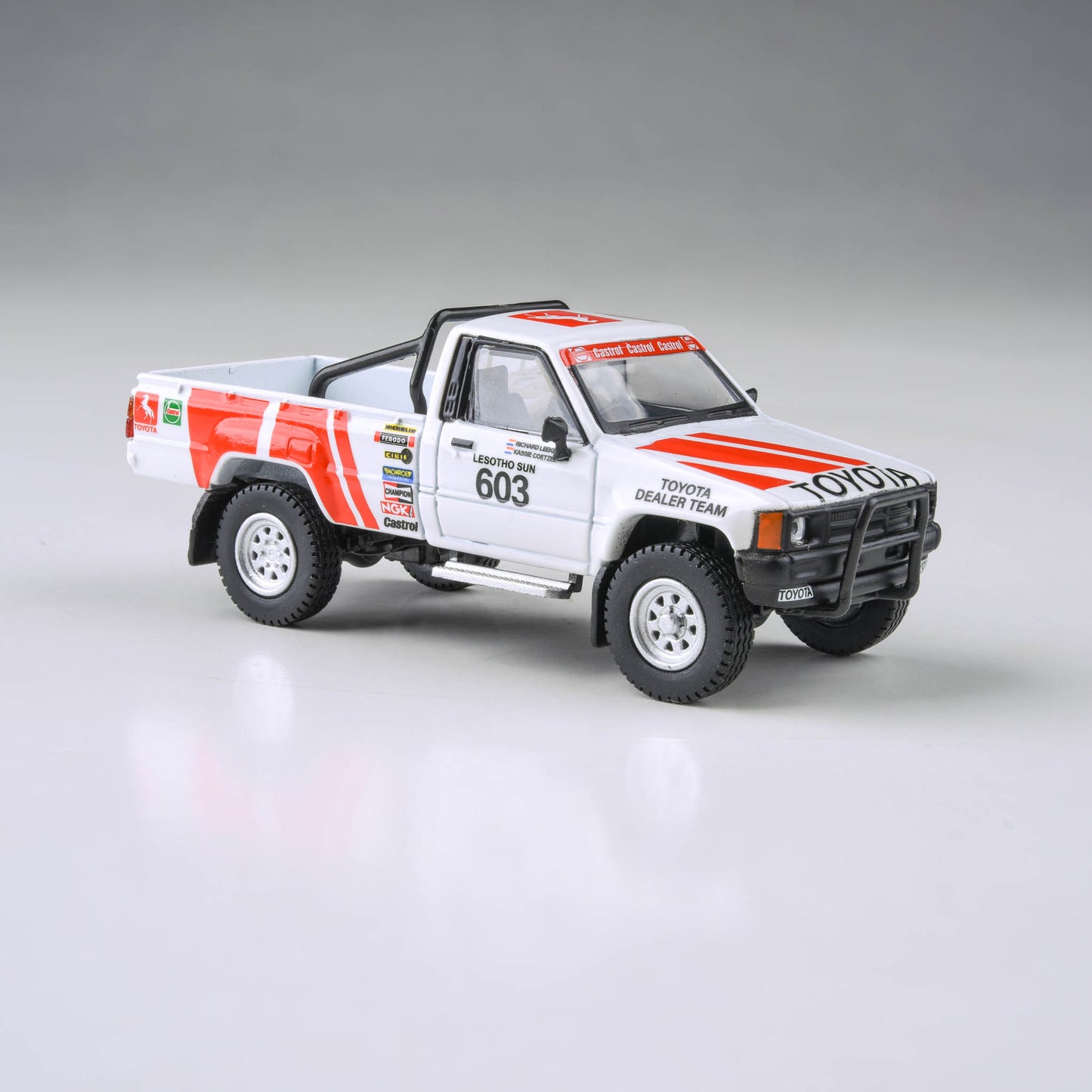 1:64 Toyota Hilux 1993 Roof of Africa Toyota Dealer Team
