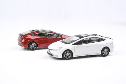 1:64 2023 Toyota Prius Supersonic Red / Wind Chill White