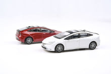 Load image into Gallery viewer, 1:64 2023 Toyota Prius Supersonic Red / Wind Chill White
