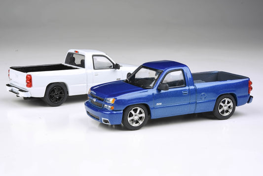 1:64 2006 Chevrolet Silverado 'Cateye' Ming Blue / Summit White