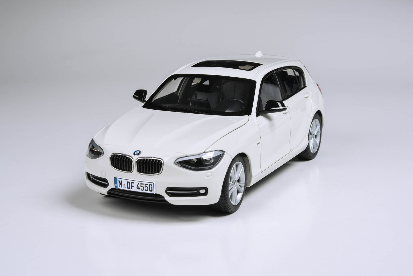 1:18 Scale BMW 125i 1 Series F20