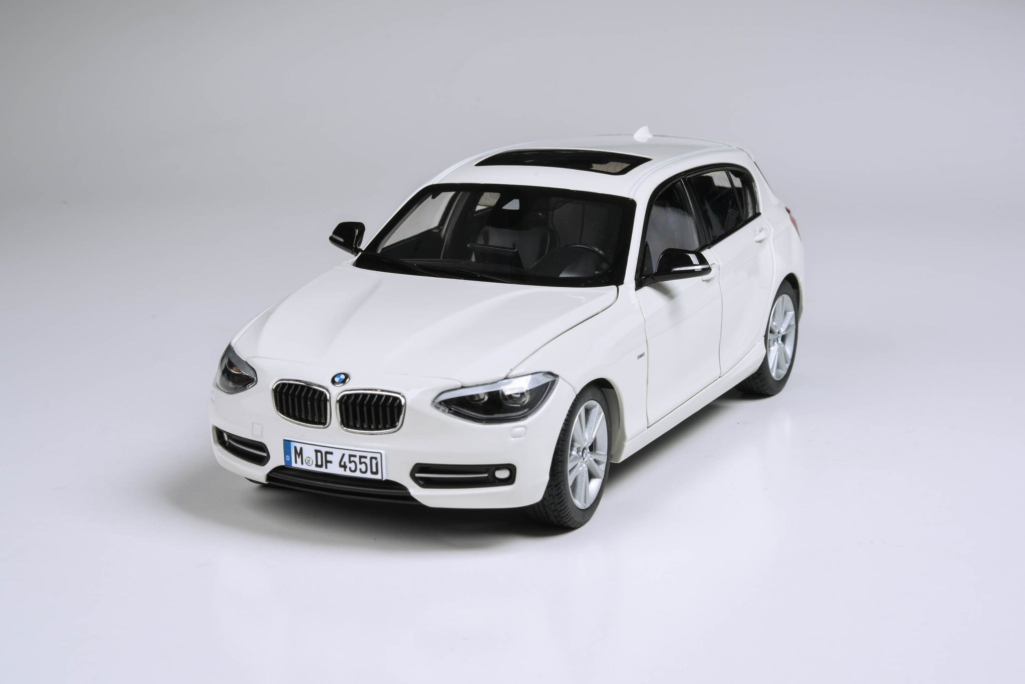 1:18 Scale BMW 125i 1 Series F20 – paragonmodelstore