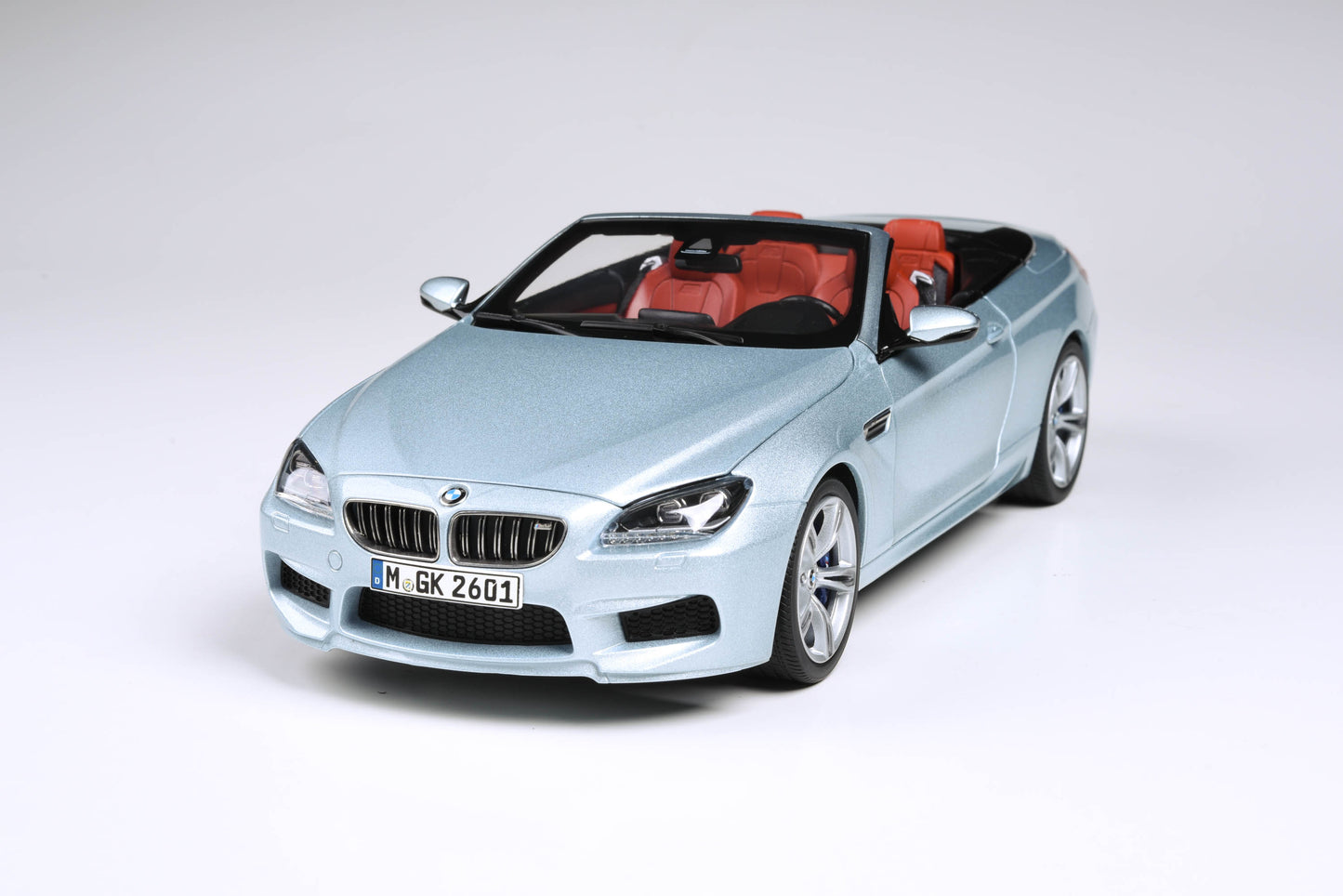 1:18 Scale BMW M6 Cabrio