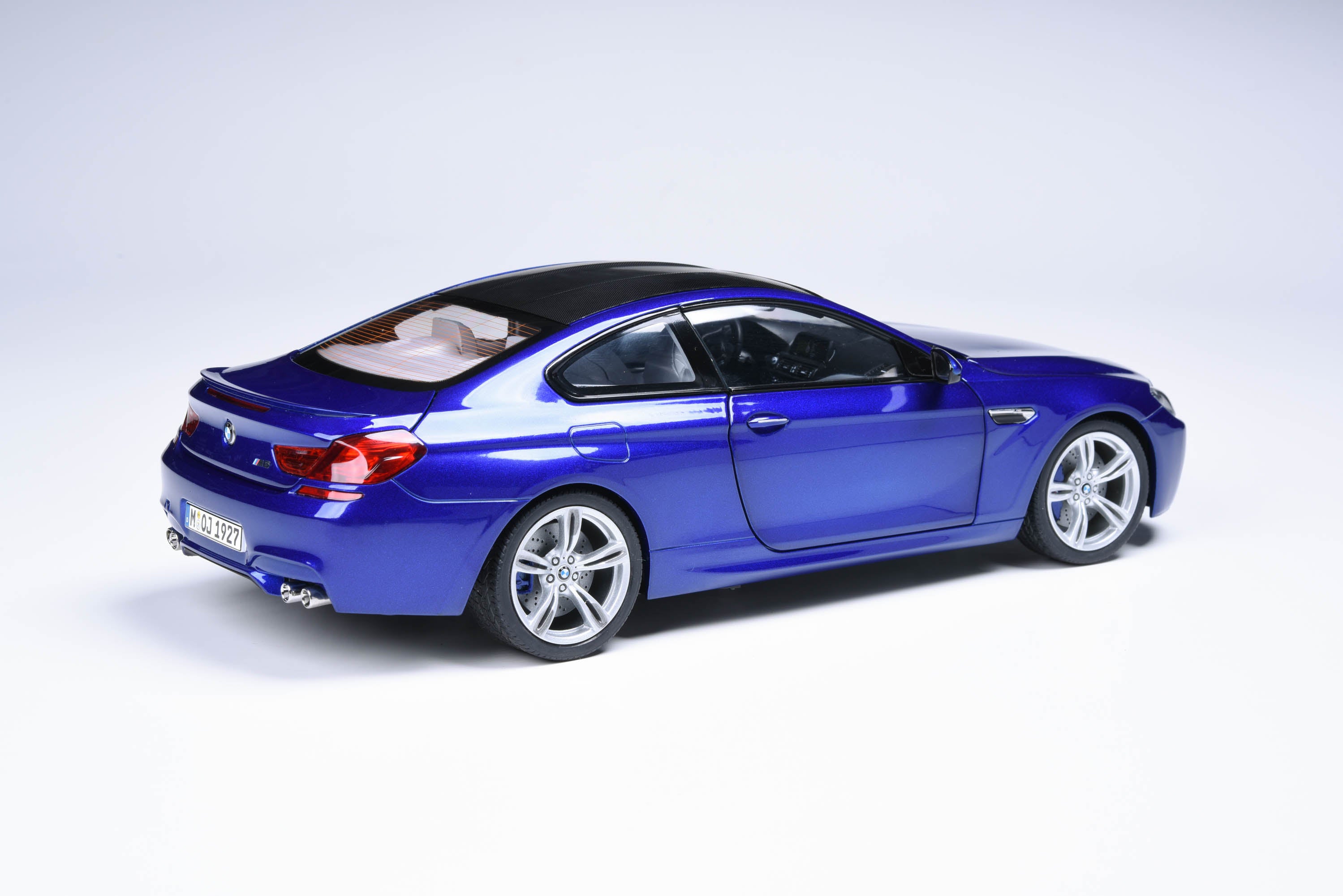 1:18 Scale BMW M6 Coupe – paragonmodelstore