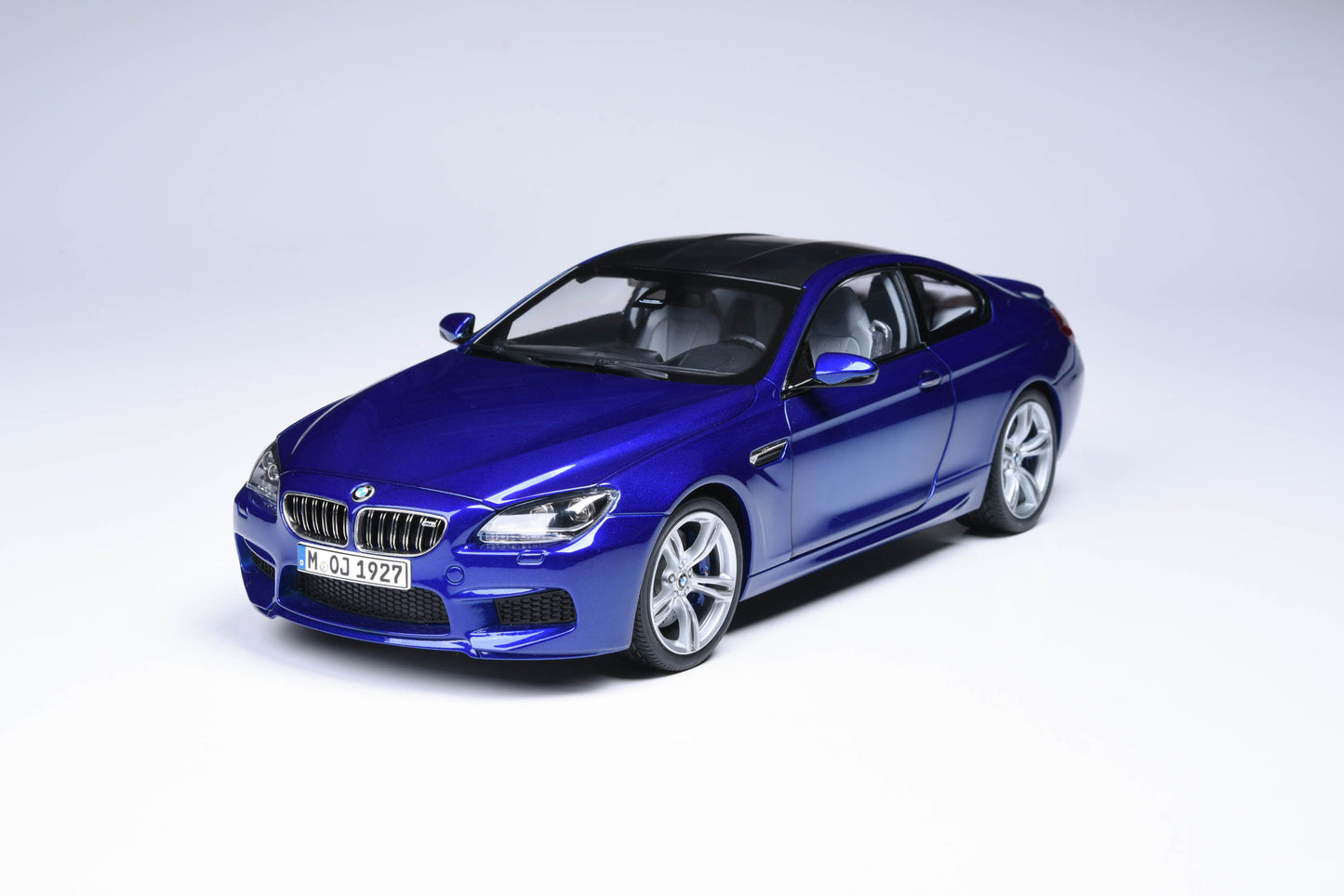 1:18 Scale BMW M6 Coupe