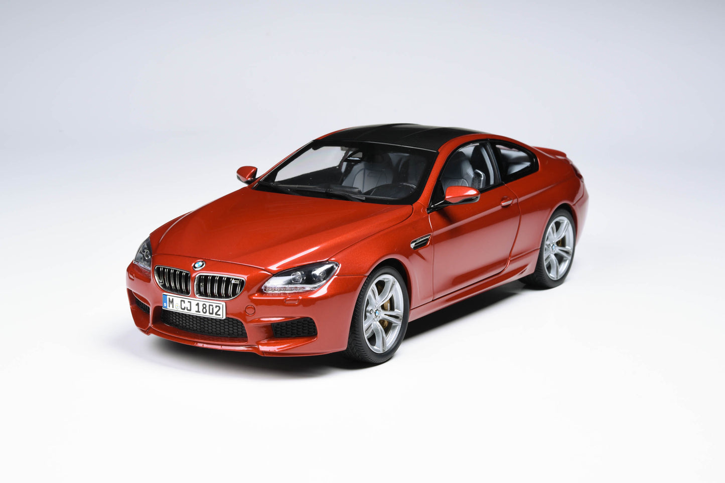 1:18 Scale BMW M6 Coupe