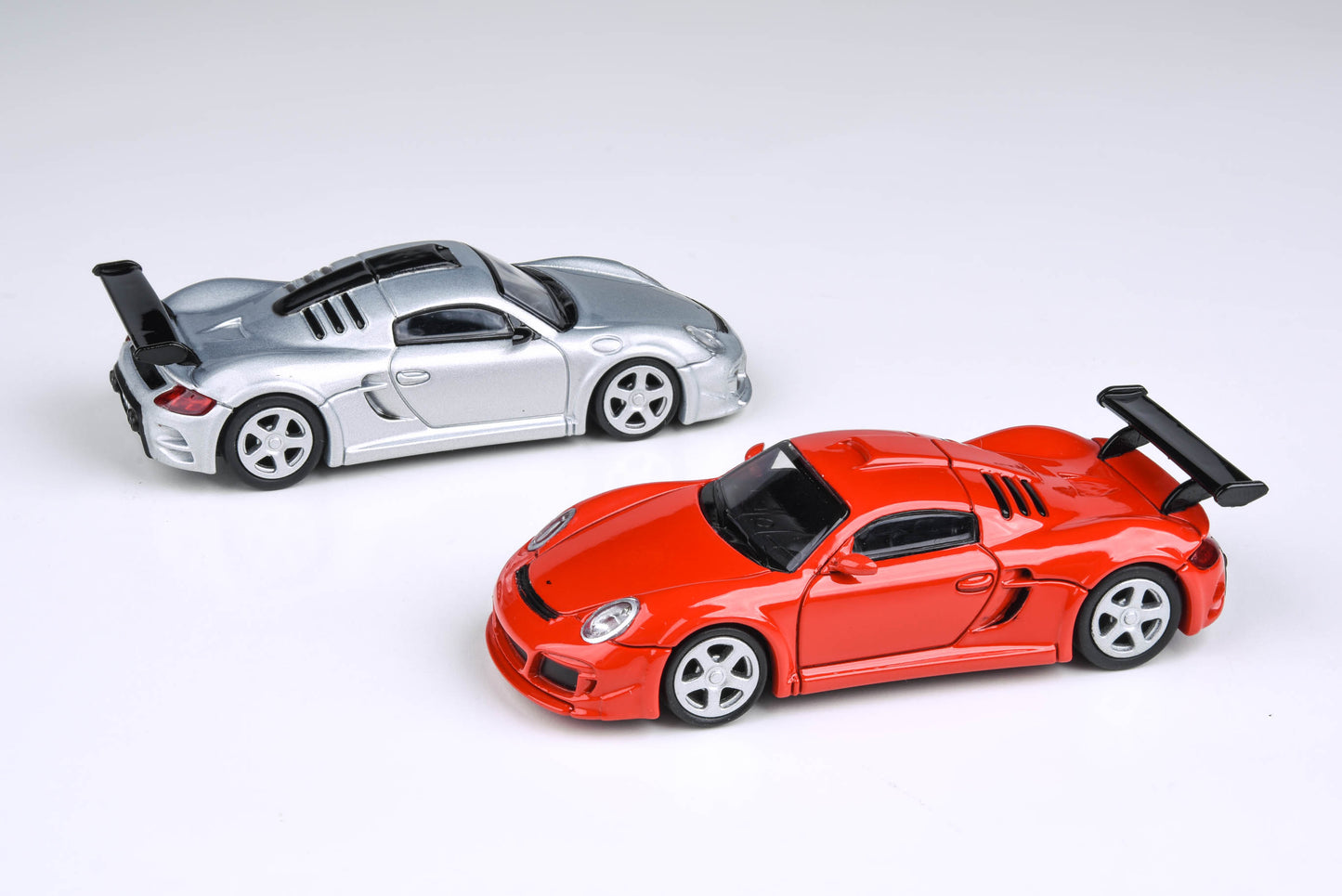 1:64 2012 RUF CTR3 - Silver / Guards Red