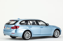 Load image into Gallery viewer, 1:18 Scale BMW 335i F31 3 Series Touring
