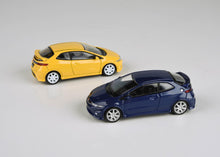 Load image into Gallery viewer, 1:64 Honda 2007 Civic Type R FN2 Euro - Sunlight Yellow / Sapphire Blue

