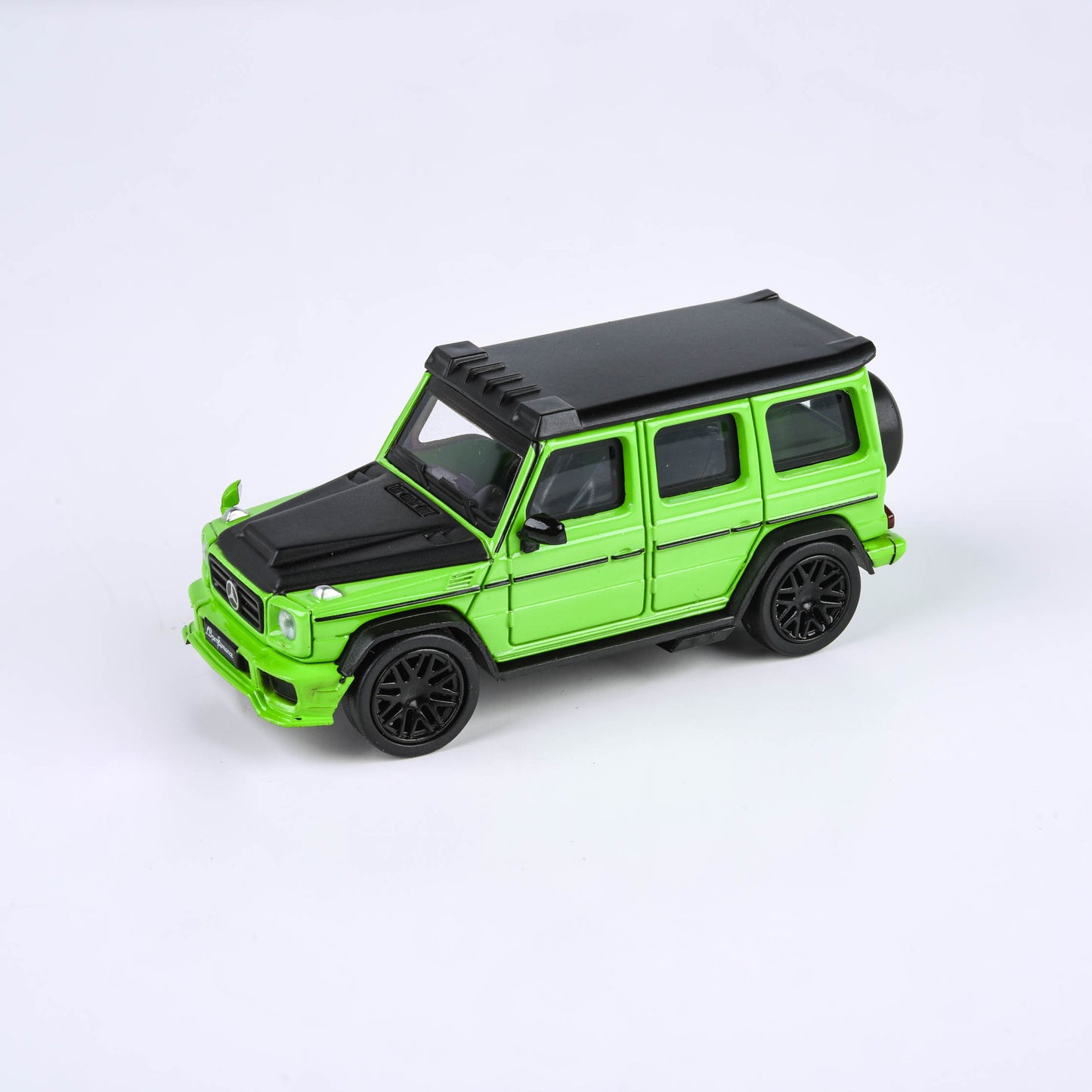 1:64 LBWK Mercedes-AMG G 63 - Alien Green & China Blue