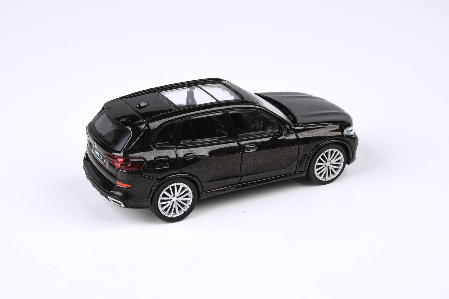 1:64 BMW X5 Black / Ametrine