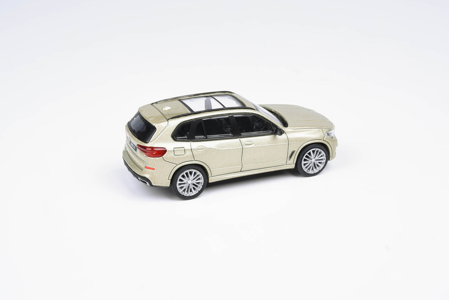 1:64 BMW X5 Sunstone / Atlantis