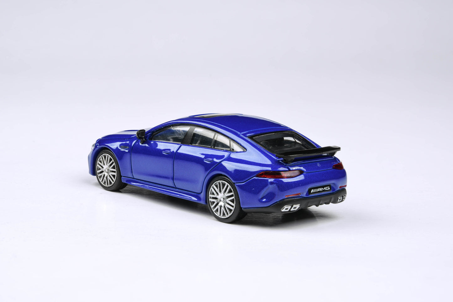 1:64 Mercedes-AMG GT 63 S - Matte Grey / Metallic Blue