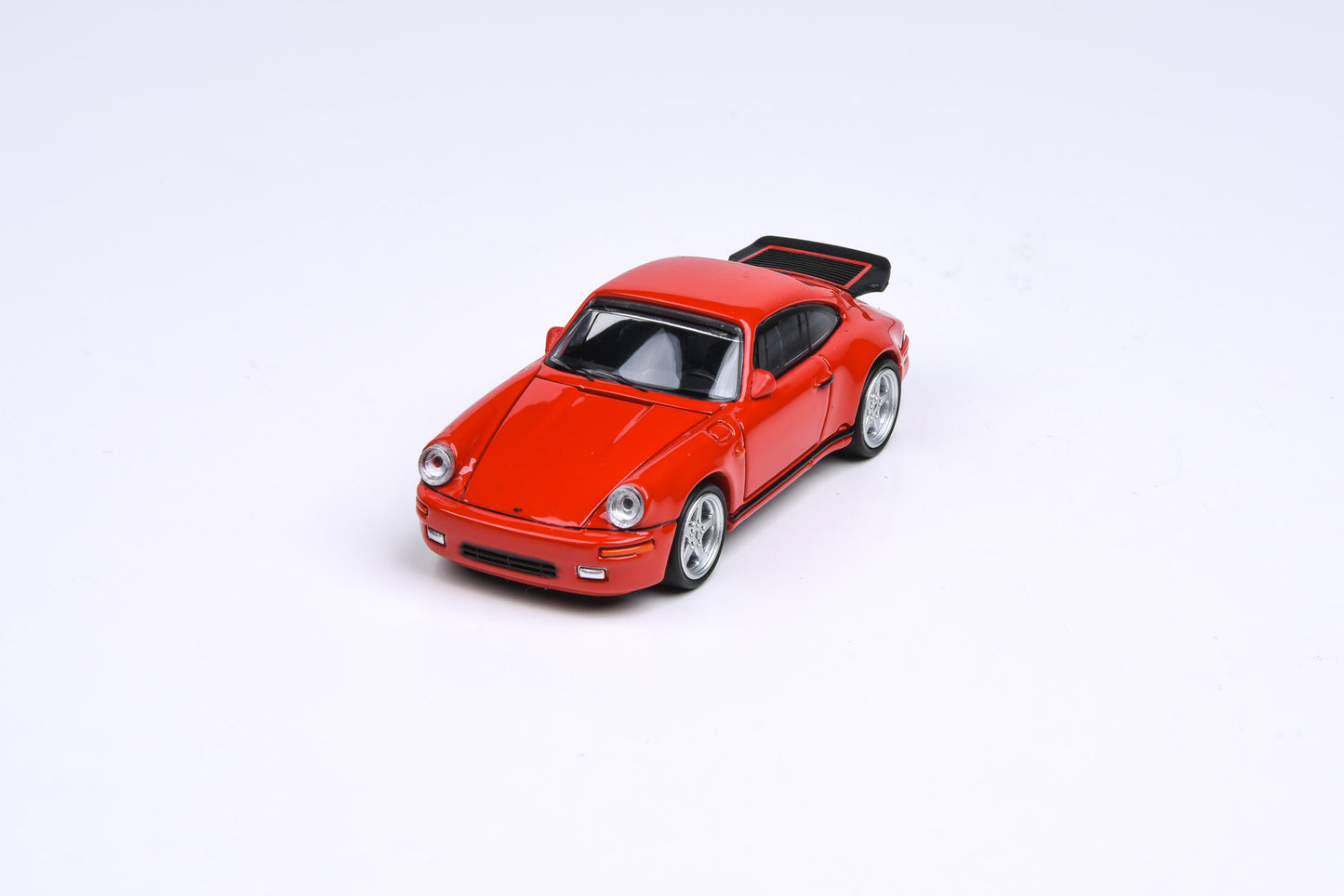 1:64 RUF 1987 CTR Yellowbird - Guards Red / Irish Green