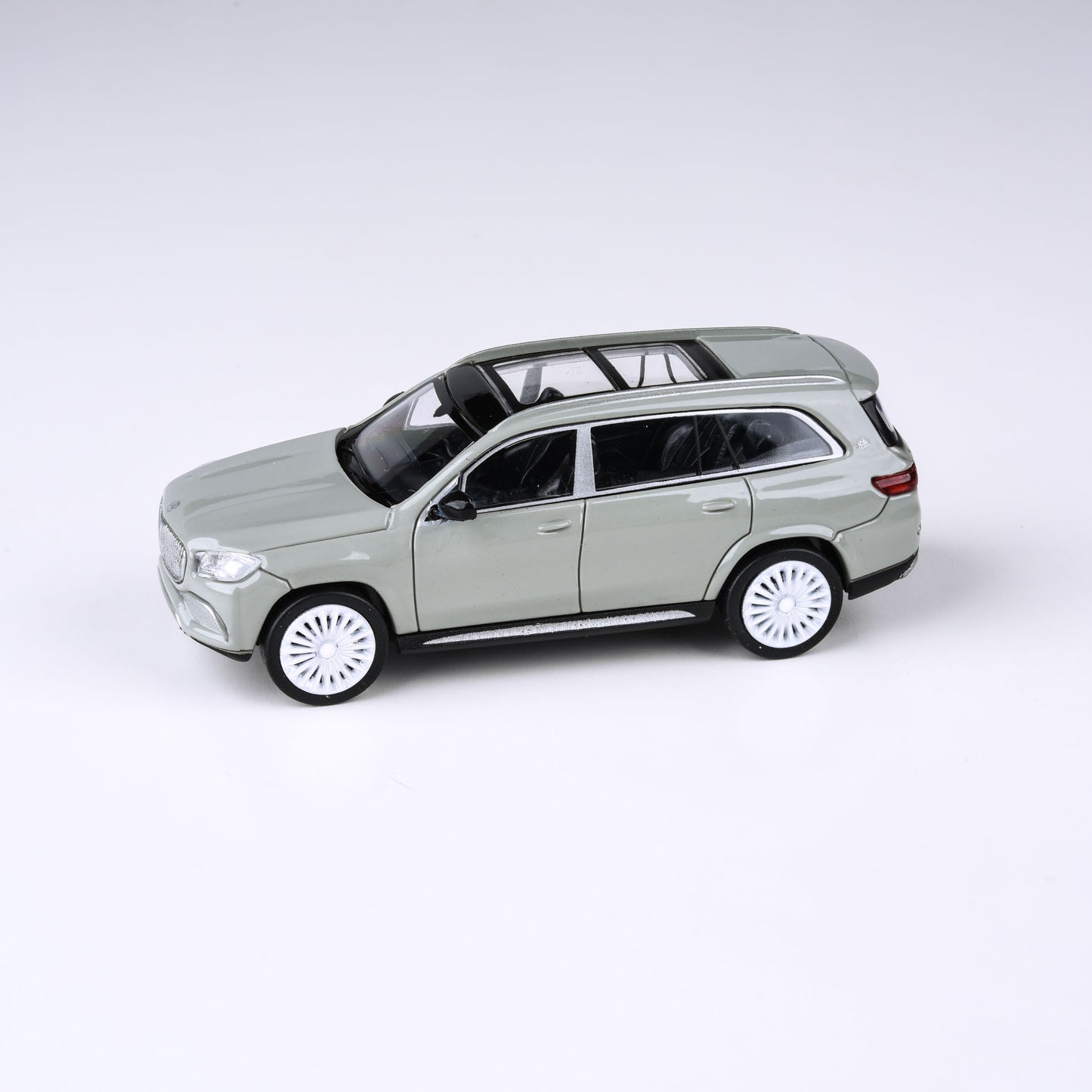 1:64 Mercedes-Maybach GLS 600 Nardo Grey / Purple