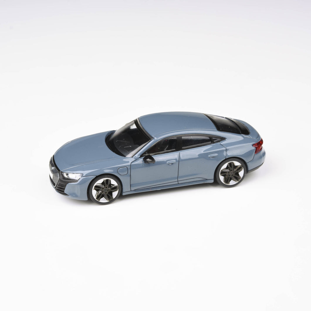 1:64 Audi e-tron GT RS Kemora Grey / Tactical Green