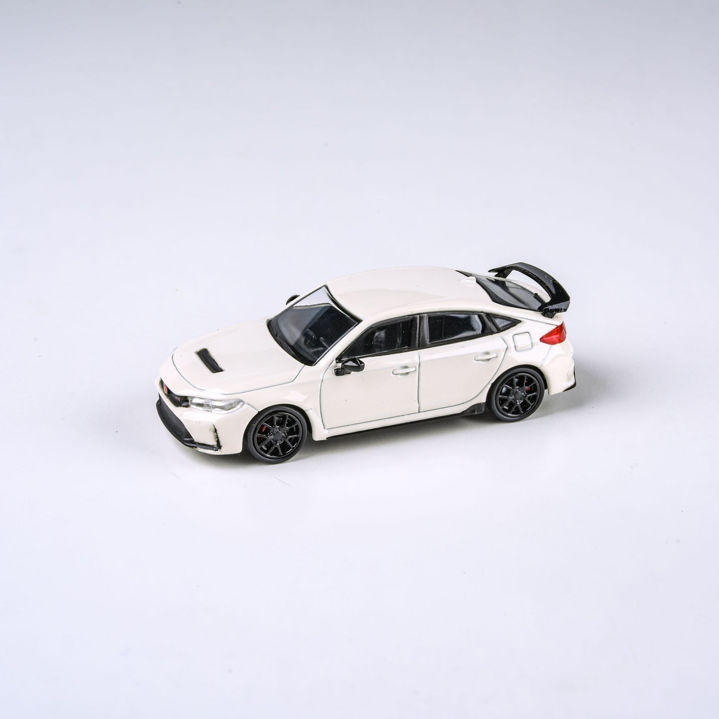 1:64 2023 Honda Civic Type R FL5 - Championship White / Rallye Red